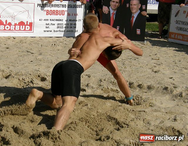 Zdjęcie w galerii na portalu naszraciborz.pl: Jacek Bileński najlepszy Polski zapaśnik na piasku wiadomości z regionu