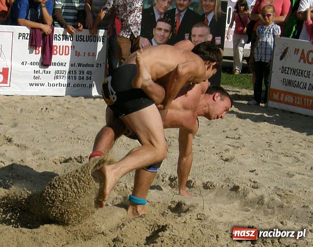 Zdjęcie w galerii na portalu naszraciborz.pl: Jacek Bileński najlepszy Polski zapaśnik na piasku wiadomości z regionu