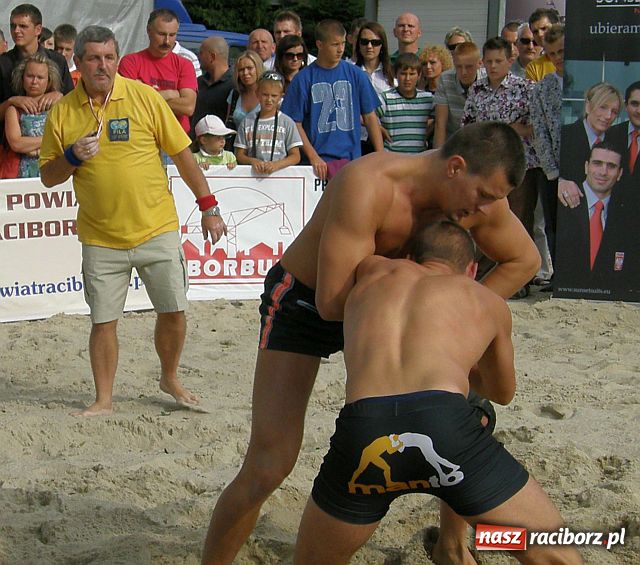Zdjęcie w galerii na portalu naszraciborz.pl: Jacek Bileński najlepszy Polski zapaśnik na piasku wiadomości z regionu