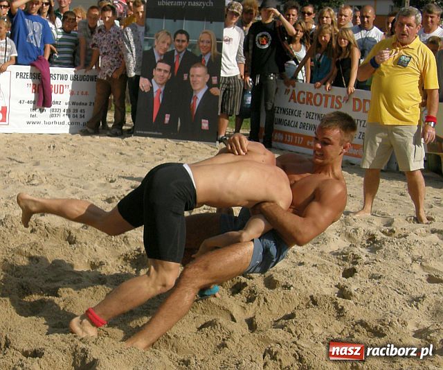 Zdjęcie w galerii na portalu naszraciborz.pl: Jacek Bileński najlepszy Polski zapaśnik na piasku wiadomości z regionu