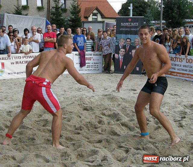 Zdjęcie w galerii na portalu naszraciborz.pl: Jacek Bileński najlepszy Polski zapaśnik na piasku wiadomości z regionu