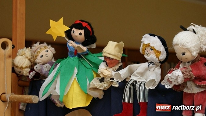 Zdjęcie w galerii na portalu naszraciborz.pl: Grupa teatralna z Ocic wystawiła Kopciuszka  wiadomości z regionu