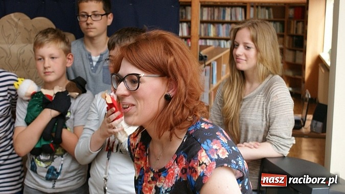 Zdjęcie w galerii na portalu naszraciborz.pl: Grupa teatralna z Ocic wystawiła Kopciuszka  wiadomości z regionu