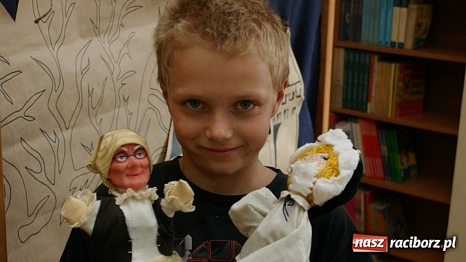 Zdjęcie w galerii na portalu naszraciborz.pl: Grupa teatralna z Ocic wystawiła Kopciuszka  wiadomości z regionu