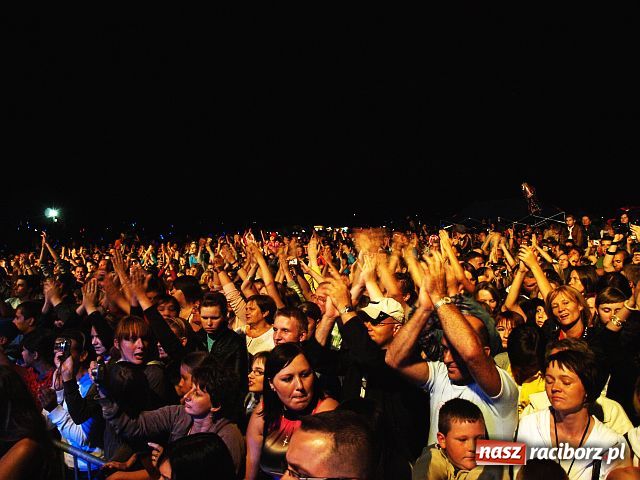 Zdjęcie w galerii na portalu naszraciborz.pl: Około 15 tysięcy ludzi przyszło na FEEL wiadomości z regionu