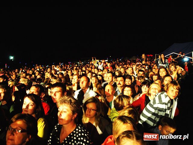 Zdjęcie w galerii na portalu naszraciborz.pl: Około 15 tysięcy ludzi przyszło na FEEL wiadomości z regionu