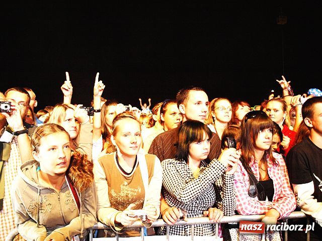 Zdjęcie w galerii na portalu naszraciborz.pl: Około 15 tysięcy ludzi przyszło na FEEL wiadomości z regionu