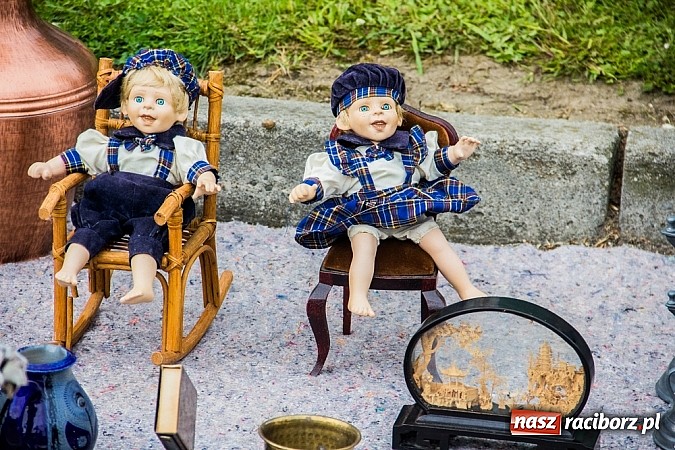 Zdjęcie w galerii na portalu naszraciborz.pl: Tysiące zwiedzających na jarmarku w Chałupkach wiadomości z regionu