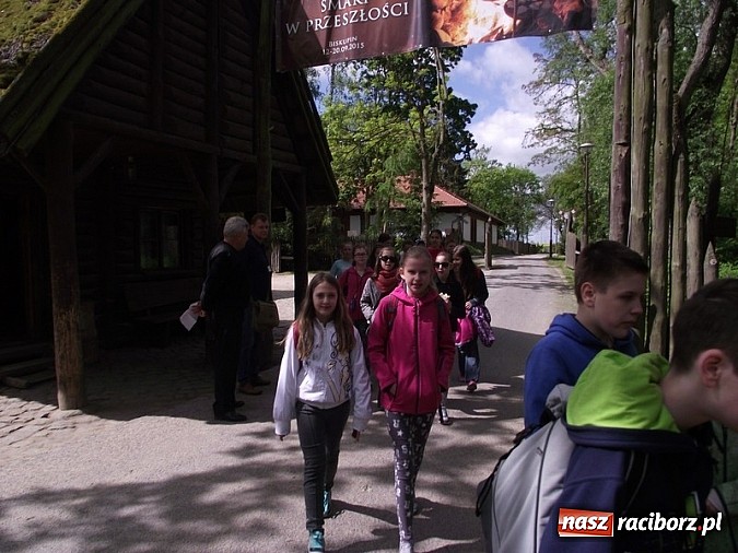 Zdjęcie w galerii na portalu naszraciborz.pl: Czeladnicy piernikarium na piastowskim szlaku  wiadomości z regionu