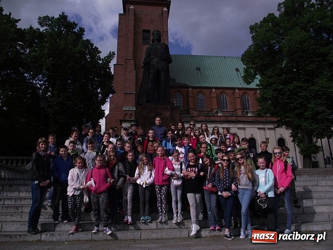 Zdjęcie w galerii na portalu naszraciborz.pl: Czeladnicy piernikarium na piastowskim szlaku  wiadomości z regionu