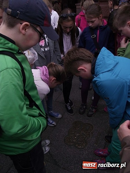 Zdjęcie w galerii na portalu naszraciborz.pl: Czeladnicy piernikarium na piastowskim szlaku  wiadomości z regionu