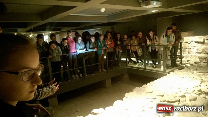 Zdjęcie w galerii na portalu naszraciborz.pl: Czeladnicy piernikarium na piastowskim szlaku  wiadomości z regionu