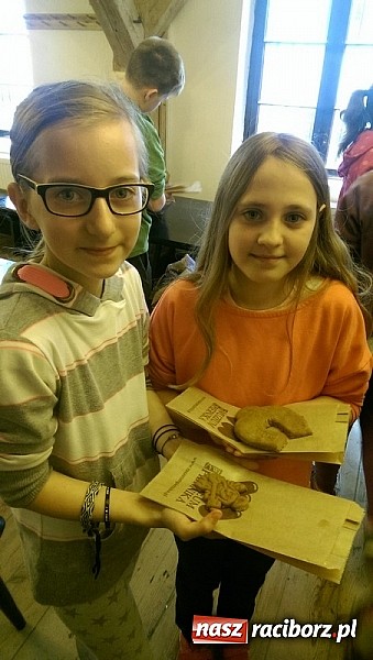 Zdjęcie w galerii na portalu naszraciborz.pl: Czeladnicy piernikarium na piastowskim szlaku  wiadomości z regionu