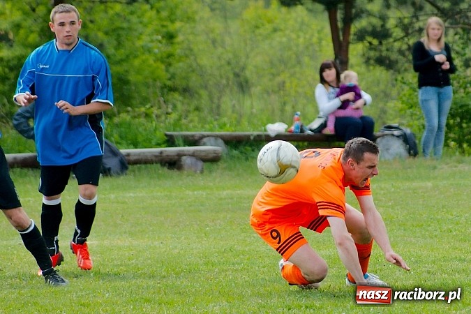 Zdjęcie w galerii na portalu naszraciborz.pl: Płomień Siedliska niestraszny Adamowicom wiadomości z regionu