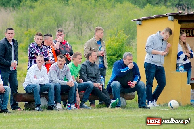 Zdjęcie w galerii na portalu naszraciborz.pl: Płomień Siedliska niestraszny Adamowicom wiadomości z regionu