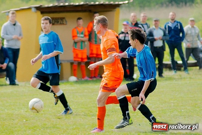 Zdjęcie w galerii na portalu naszraciborz.pl: Płomień Siedliska niestraszny Adamowicom wiadomości z regionu