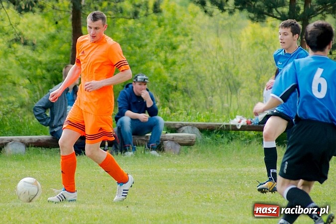 Zdjęcie w galerii na portalu naszraciborz.pl: Płomień Siedliska niestraszny Adamowicom wiadomości z regionu