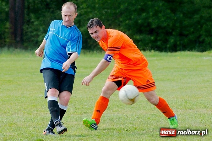 Zdjęcie w galerii na portalu naszraciborz.pl: Płomień Siedliska niestraszny Adamowicom wiadomości z regionu