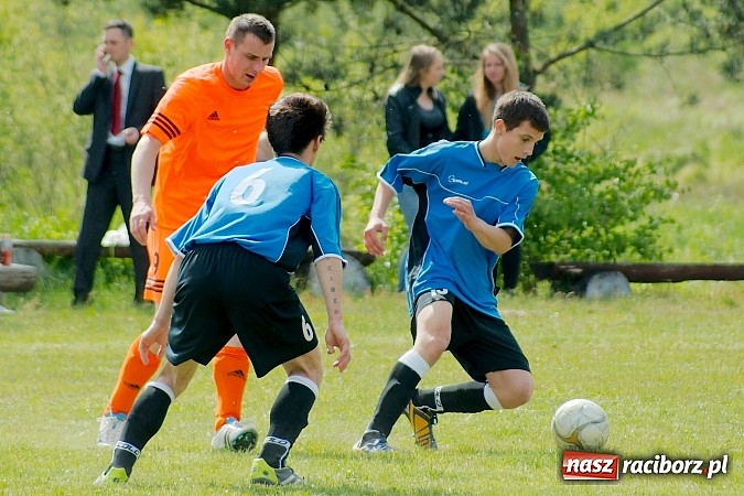 Zdjęcie w galerii na portalu naszraciborz.pl: Płomień Siedliska niestraszny Adamowicom wiadomości z regionu