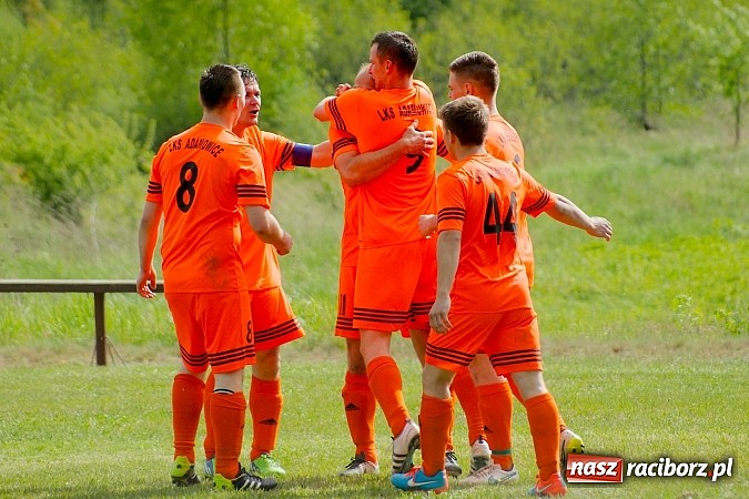 Zdjęcie w galerii na portalu naszraciborz.pl: Płomień Siedliska niestraszny Adamowicom wiadomości z regionu