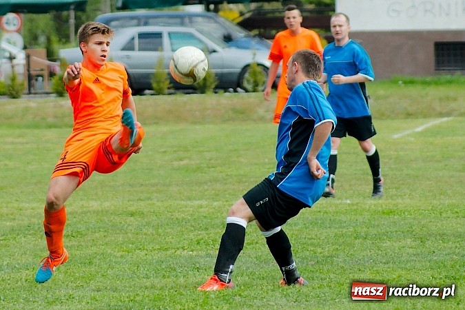 Zdjęcie w galerii na portalu naszraciborz.pl: Płomień Siedliska niestraszny Adamowicom wiadomości z regionu