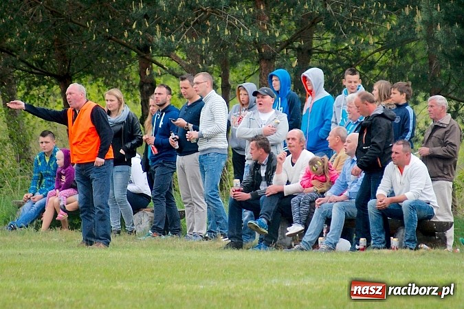 Zdjęcie w galerii na portalu naszraciborz.pl: Płomień Siedliska niestraszny Adamowicom wiadomości z regionu
