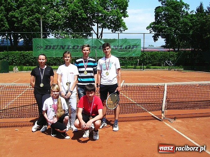 Zdjęcie w galerii na portalu naszraciborz.pl: Sukces tenisistów TKKF RAFAKO  wiadomości z regionu