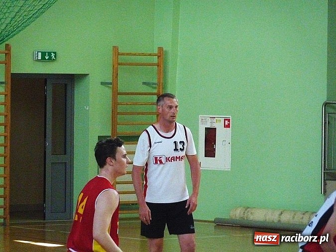 Zdjęcie w galerii na portalu naszraciborz.pl: Koszykówka. Wystartował XI sezon amatorki  wiadomości z regionu