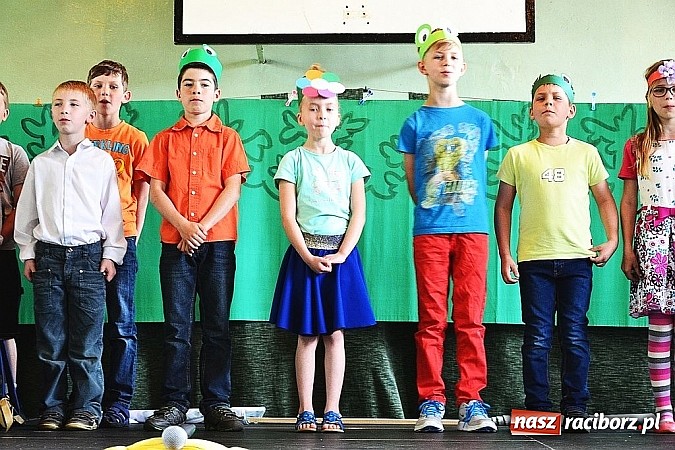 Zdjęcie w galerii na portalu naszraciborz.pl: Pięć godzin świetnej zabawy na nowej scenie! Festyn rodzinny w ZSO Rudy!  wiadomości z regionu