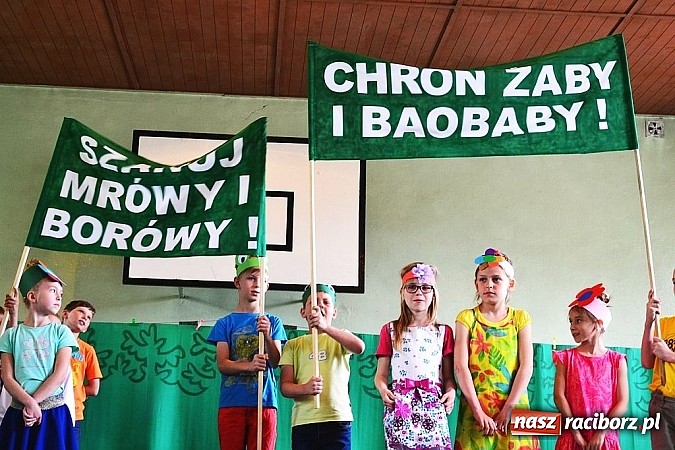 Zdjęcie w galerii na portalu naszraciborz.pl: Pięć godzin świetnej zabawy na nowej scenie! Festyn rodzinny w ZSO Rudy!  wiadomości z regionu