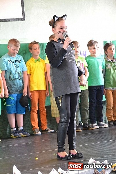 Zdjęcie w galerii na portalu naszraciborz.pl: Pięć godzin świetnej zabawy na nowej scenie! Festyn rodzinny w ZSO Rudy!  wiadomości z regionu