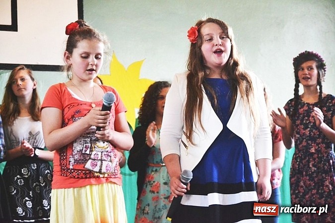 Zdjęcie w galerii na portalu naszraciborz.pl: Pięć godzin świetnej zabawy na nowej scenie! Festyn rodzinny w ZSO Rudy!  wiadomości z regionu