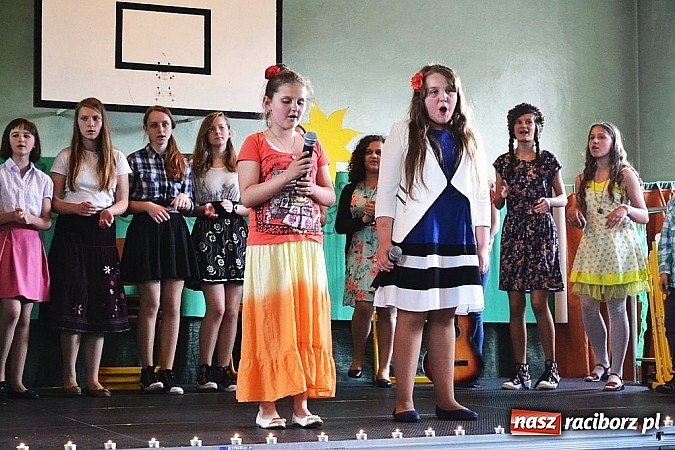 Zdjęcie w galerii na portalu naszraciborz.pl: Pięć godzin świetnej zabawy na nowej scenie! Festyn rodzinny w ZSO Rudy!  wiadomości z regionu