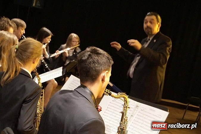 Zdjęcie w galerii na portalu naszraciborz.pl: Młodzi zdolni, czyli koncert dwóch orkiestr w RCK wiadomości z regionu