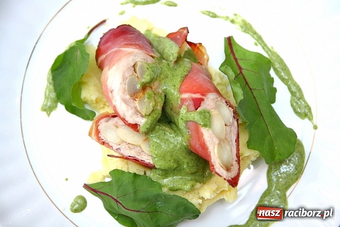 Zdjęcie w galerii na portalu naszraciborz.pl: Majowo w sercu, majowo na talerzu w Restauracji Vena wiadomości z regionu