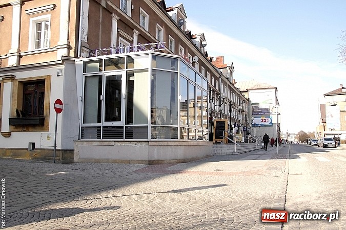 Zdjęcie w galerii na portalu naszraciborz.pl: Majowo w sercu, majowo na talerzu w Restauracji Vena wiadomości z regionu