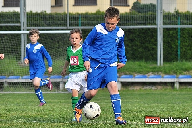 Zdjęcie w galerii na portalu naszraciborz.pl: Zacięty mecz w Markowicach. Gospodarze pokonali Górki Śląskie wiadomości z regionu