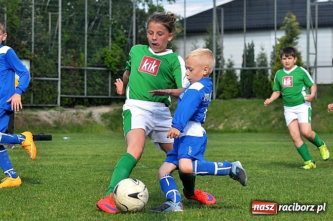 Zdjęcie w galerii na portalu naszraciborz.pl: Zacięty mecz w Markowicach. Gospodarze pokonali Górki Śląskie wiadomości z regionu
