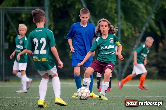 Zdjęcie w galerii na portalu naszraciborz.pl: Strzelanina przy Kasprowicza. Pietrowicki Start na kolanach wiadomości z regionu