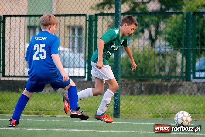 Zdjęcie w galerii na portalu naszraciborz.pl: Strzelanina przy Kasprowicza. Pietrowicki Start na kolanach wiadomości z regionu