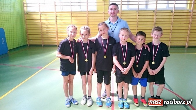 Zdjęcie w galerii na portalu naszraciborz.pl: W Pawłowie spotkali się sympatycy szczypiorniaka wiadomości z regionu