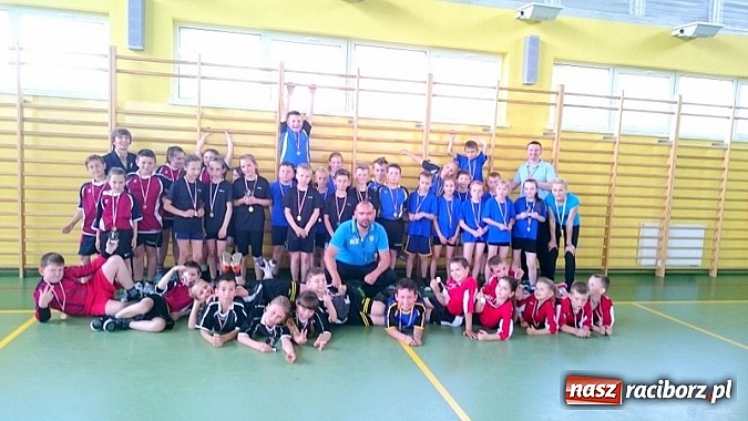 Zdjęcie w galerii na portalu naszraciborz.pl: W Pawłowie spotkali się sympatycy szczypiorniaka wiadomości z regionu