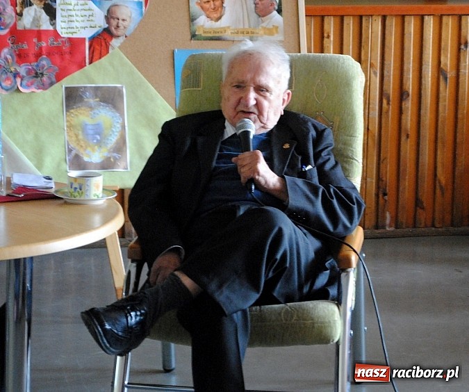 Zdjęcie w galerii na portalu naszraciborz.pl: Eugeniusz i… Lolek. Przyjaciel Karola Wojtyły gości dzisiaj w Kietrzu   wiadomości z regionu