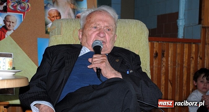 Zdjęcie w galerii na portalu naszraciborz.pl: Eugeniusz i… Lolek. Przyjaciel Karola Wojtyły gości dzisiaj w Kietrzu   wiadomości z regionu