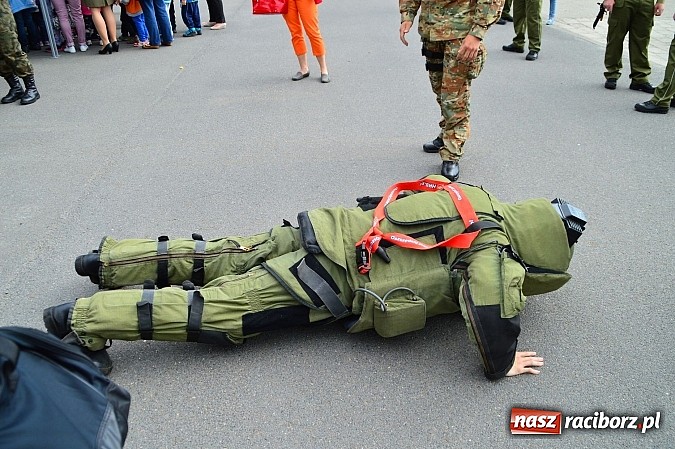 Zdjęcie w galerii na portalu naszraciborz.pl: Dzień otwartych koszar w Straży Granicznej wiadomości z regionu