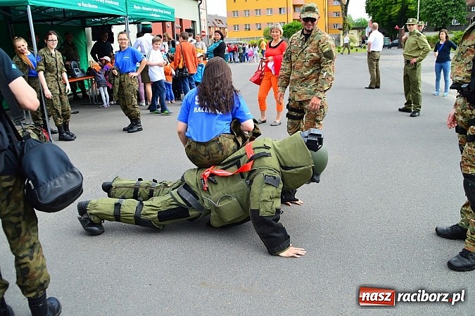 Zdjęcie w galerii na portalu naszraciborz.pl: Dzień otwartych koszar w Straży Granicznej wiadomości z regionu