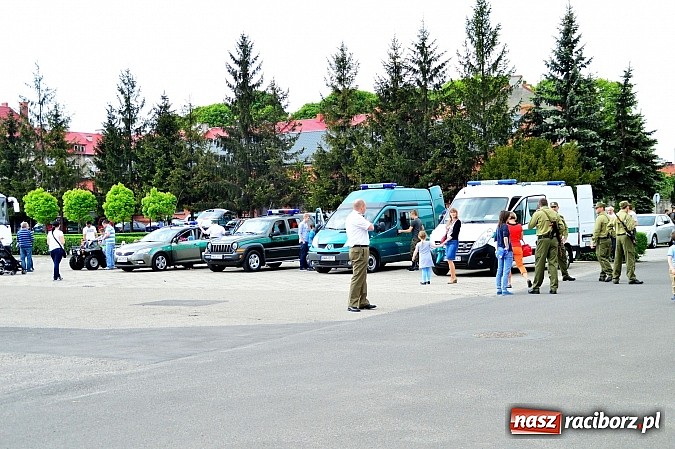 Zdjęcie w galerii na portalu naszraciborz.pl: Dzień otwartych koszar w Straży Granicznej wiadomości z regionu