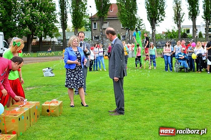 Zdjęcie w galerii na portalu naszraciborz.pl: XVIII Igrzyska Sportowe Dzieci i Młodzieży Niepełnosprawnej Sport ku radości wiadomości z regionu