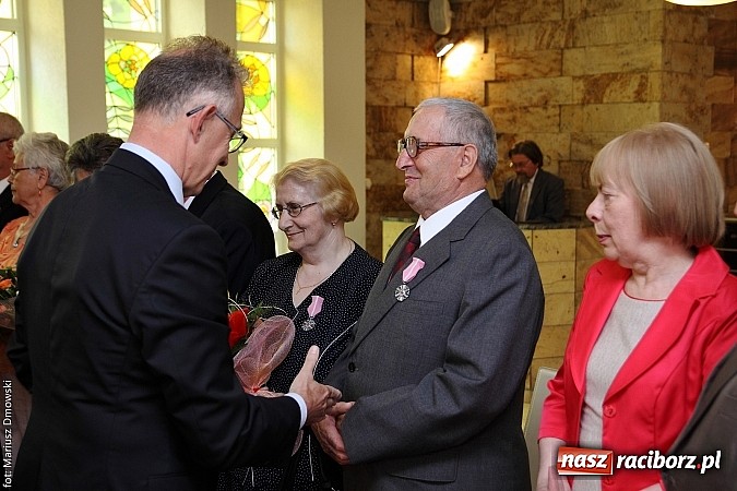 Zdjęcie w galerii na portalu naszraciborz.pl: Wspomnień czar, czyli Złote Gody w Urzędzie Stanu Cywilnego wiadomości z regionu