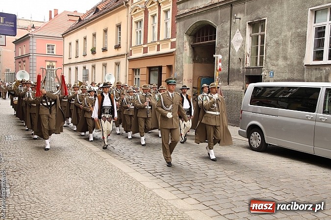 Zdjęcie w galerii na portalu naszraciborz.pl: Uroczyste obchody XXIV rocznicy powstania Straży Granicznej wiadomości z regionu